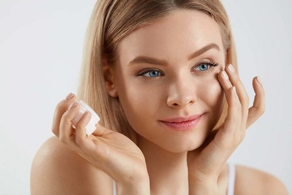 Get Rid of Dark Circles Instantly