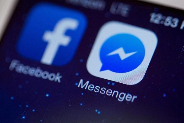 Facebook Messenger can translate language